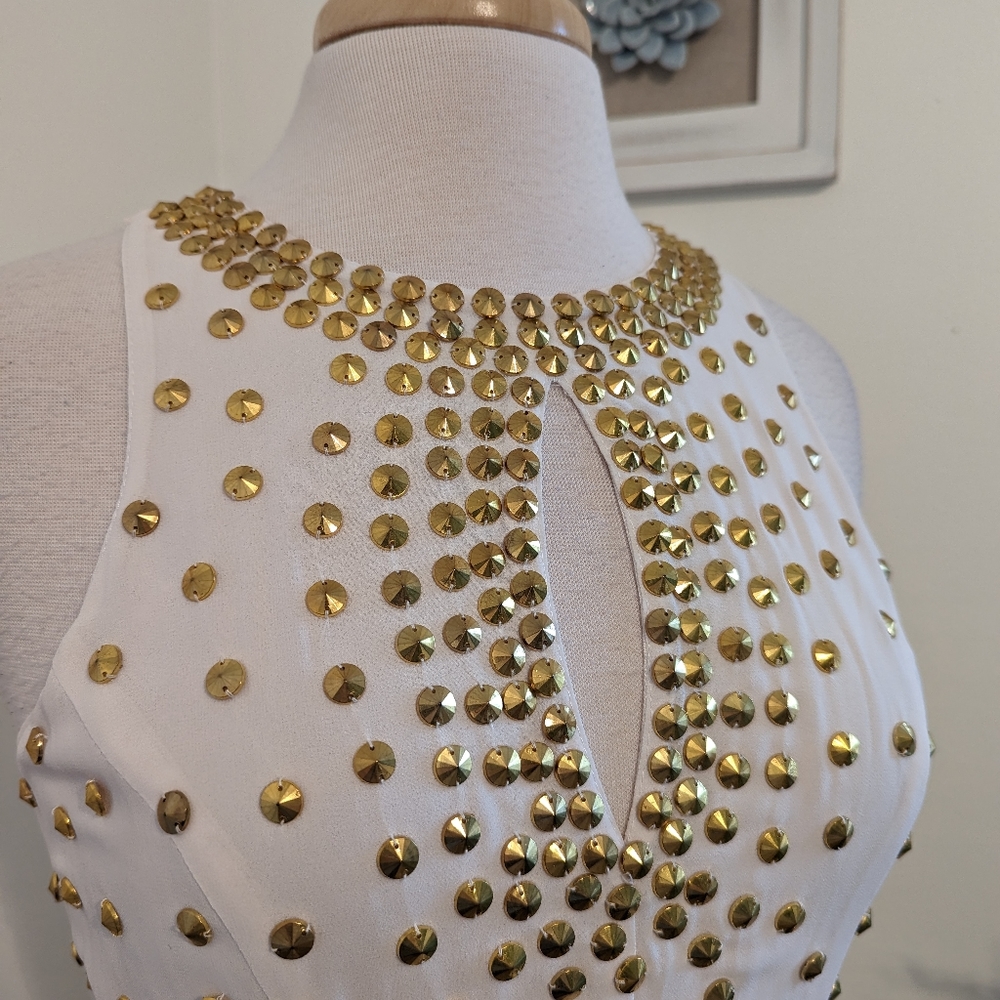 Modern Vintage Boutique Embellished Gown White Gold Medium - Picture 5 of 13
